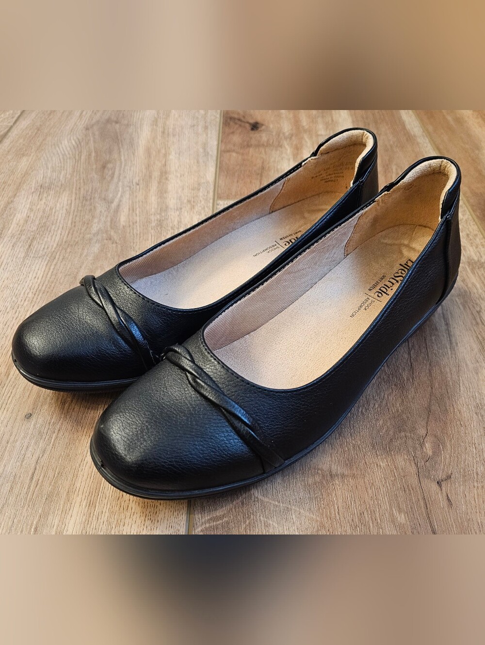 Life Stride Women’s Impact Black Flats With Flex Sole - Size 9.5
